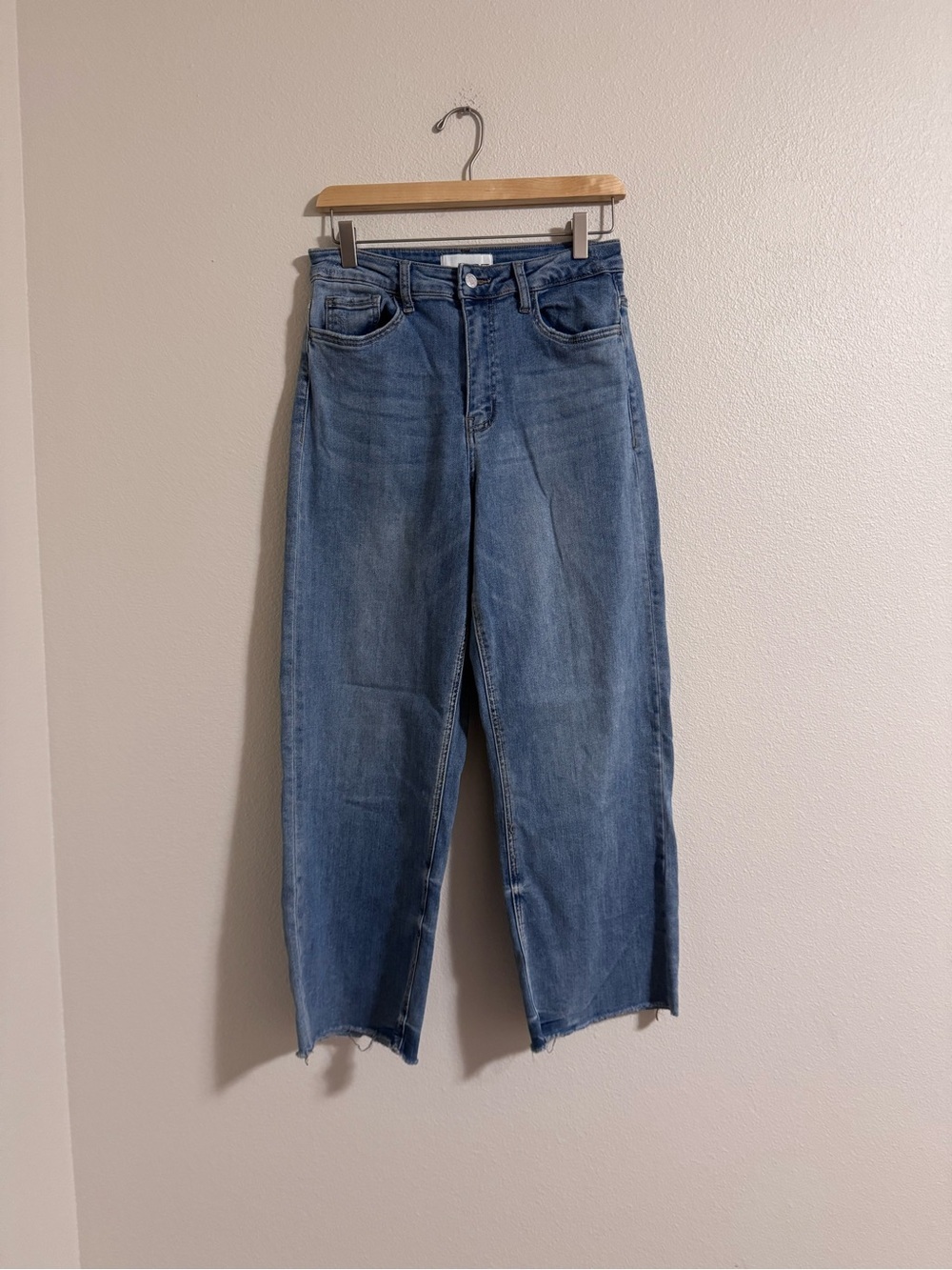 Straight Leg Women's Jeans in Classic Blue Wash